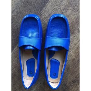 BOSTON DESIGN STUDIOS Bright Blue WOMENS LOAFER SIZE 6.5M Slip On